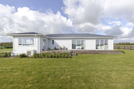 Photo of property in 29 Matarikoriko Road, Brixton, Waitara, 4382