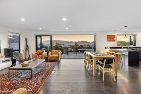 Photo of property in 30 Niger Street, Wanaka, 9305