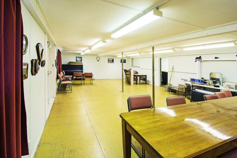 Photo of property in 10 Albert Street, Island Bay, Wellington, 6023