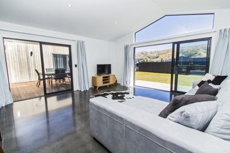 Photo of property in 8 Hortons Way, Cromwell, 9310