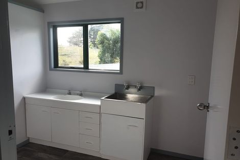 Photo of property in 64 Pebble Brook Road, Waitoki, Silverdale, 0994