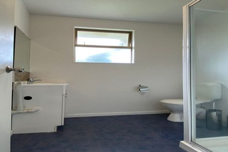 Photo of property in 17 Meteor Place, Schnapper Rock, Auckland, 0632