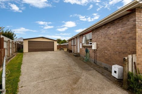 Photo of property in 2 Caesar Street, Stratford, 4332