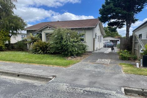Photo of property in 75 Corson Avenue, Beckenham, Christchurch, 8023