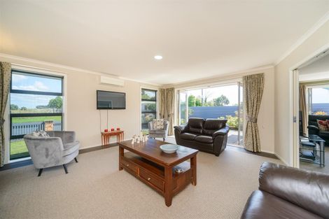 Photo of property in 39 Pukepapa Road, Marton, 4710
