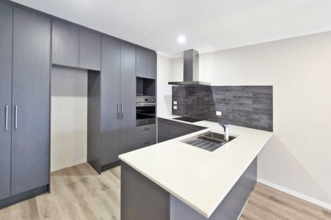 Photo of property in 14 George Yee Place, Taradale, 4112