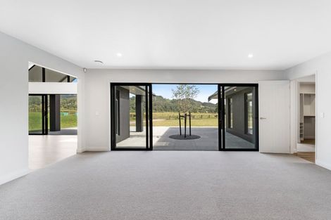 Photo of property in 22 Riverside Way, Clevedon, 2585