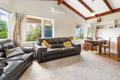 Photo of property in 5 Crystal Avenue, Glendene, Auckland, 0602