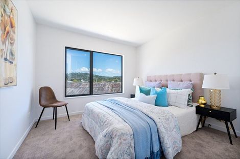 Photo of property in 21a Barron Drive, Green Bay, Auckland, 0604