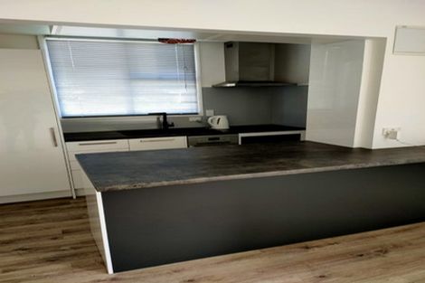 Photo of property in 19/125u Queens Drive, Lyall Bay, Wellington, 6022