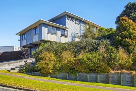 Photo of property in 42 Hicks Crescent, Waikanae Beach, Waikanae, 5036