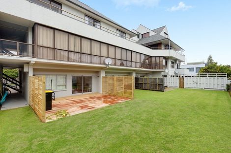 Photo of property in 40 Maunganui Road, Mount Maunganui, 3116