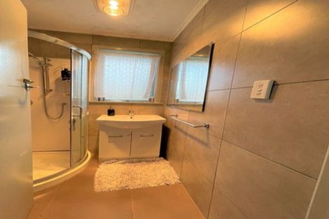 Photo of property in 10 Hinau Street, New Lynn, Auckland, 0600