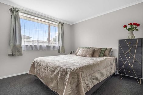 Photo of property in 10 Marblewood Grove, Pukekohe, 2120
