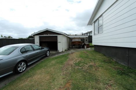 Photo of property in 15 Lancaster Crescent, Tokoroa, 3420
