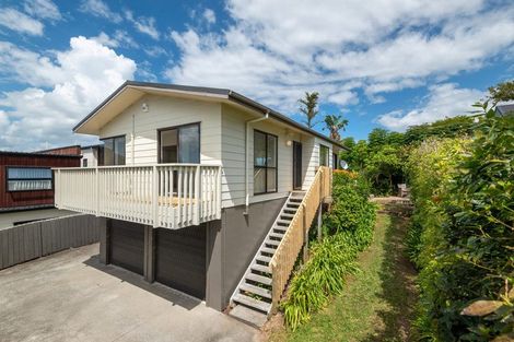 Photo of property in 1/12 Corunna Road, Milford, Auckland, 0620