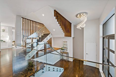 Photo of property in 52 Corricvale Way, Northcross, Auckland, 0630