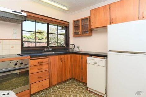 Photo of property in 84 Memorial Avenue, Ilam, Christchurch, 8053