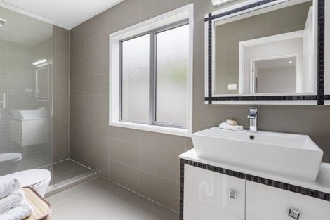 Photo of property in 17 Richard Avenue, Bucklands Beach, Auckland, 2014