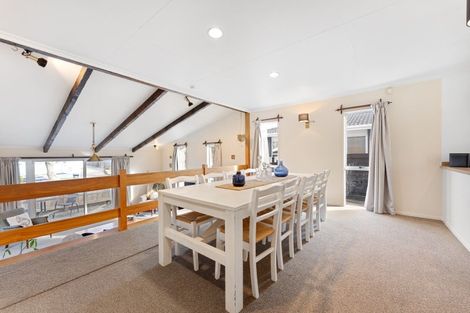 Photo of property in 19 Hillcrest Drive, Kelvin Grove, Palmerston North, 4414