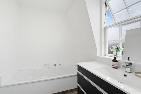 Photo of property in 34 Burn Street, Levin, 5510
