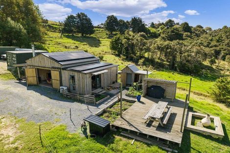 Photo of property in 957 Bull Road, Paparoa, 0193