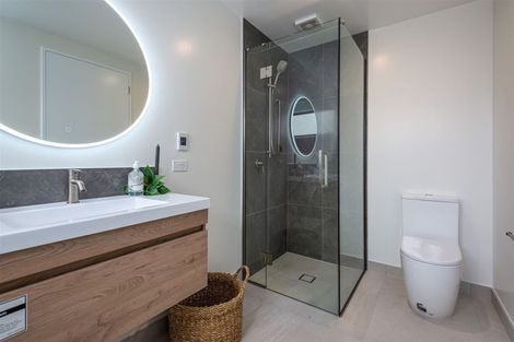 Photo of property in 10 Bishop Street, Green Bay, Auckland, 0604