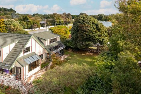 Photo of property in 2 Lavinia Grove, Waikanae Beach, Waikanae, 5036