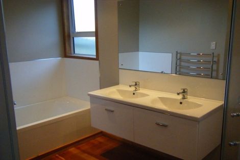 Photo of property in 4 Chorley Grove, Churton Park, Wellington, 6037