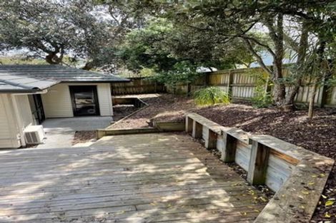 Photo of property in 10a Rena Place, West Harbour, Auckland, 0618