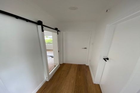 Photo of property in 1/17 The Parade, Island Bay, Wellington, 6023