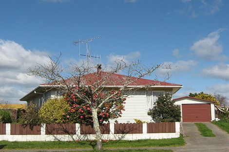 Photo of property in 27 Farnworth Crescent, Whakatane, 3120