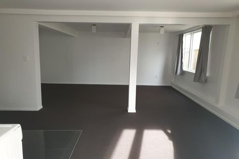 Photo of property in 22 Tamar Street, Island Bay, Wellington, 6023