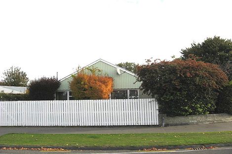 Photo of property in 31 Maidstone Road, Ilam, Christchurch, 8041