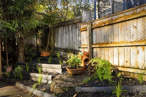 Photo of property in 113 Daffodil Street, Titirangi, Auckland, 0604