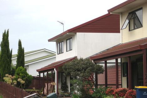 Photo of property in 102a Manhattan Heights, Glendene, Auckland, 0602