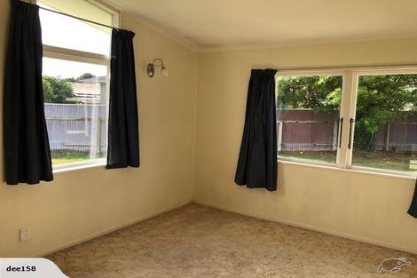 Photo of property in 4 Mcdonald Place, Awapuni, Palmerston North, 4412