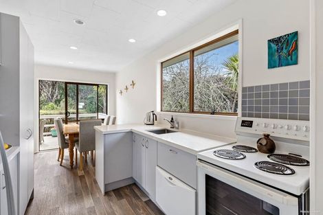 Photo of property in 34 Spinella Drive, Bayview, Auckland, 0629