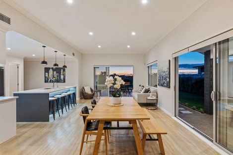 Photo of property in 11 Taranui Way, Paraparaumu Beach, Paraparaumu, 5032