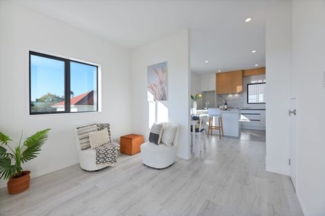 Photo of property in 3/50 Newington Road, Henderson, Auckland, 0612