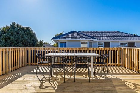 Photo of property in 17b Hamurana Place, Te Atatu Peninsula, Auckland, 0610