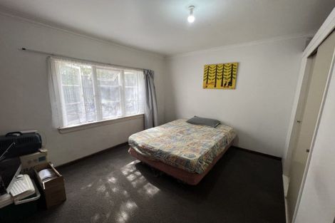 Photo of property in 16 Larsen Court, Roslyn, Palmerston North, 4414