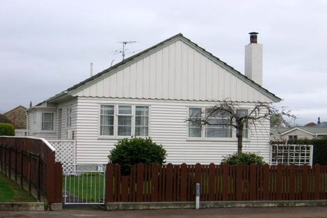 Photo of property in 16 Beetham Street, Masterton, 5810