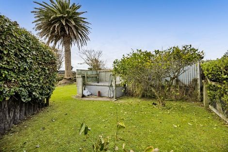 Photo of property in 63 Longfellow Road, Opunake, 4616