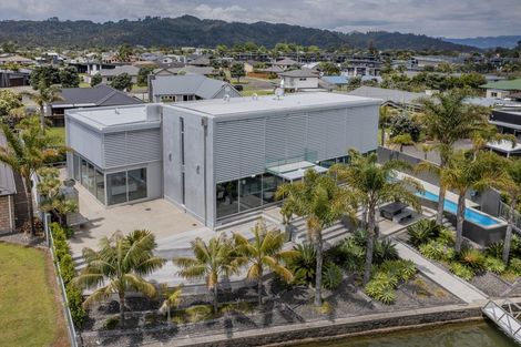 Photo of property in 25 Arawa Lane, Whitianga, 3510