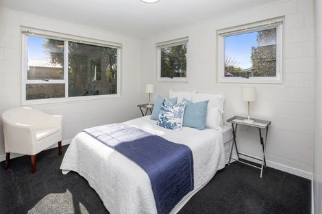 Photo of property in 8a Rosedale Place, Avonhead, Christchurch, 8042