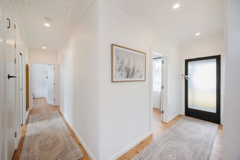 Photo of property in 9 Milton Street, Roslyn, Palmerston North, 4414