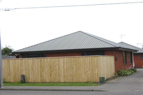 Photo of property in 2/590 Barbadoes Street, Edgeware, Christchurch, 8013