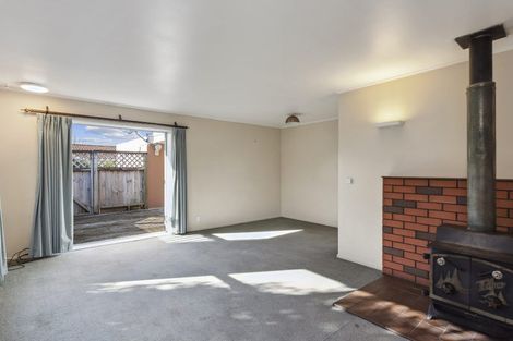 Photo of property in 28 Kapiti Road, Paraparaumu, 5032