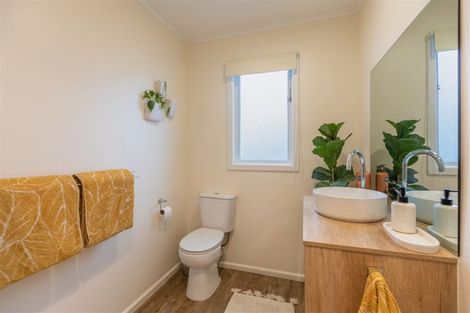 Photo of property in 1/57 Meeanee Road, Taradale, Napier, 4112